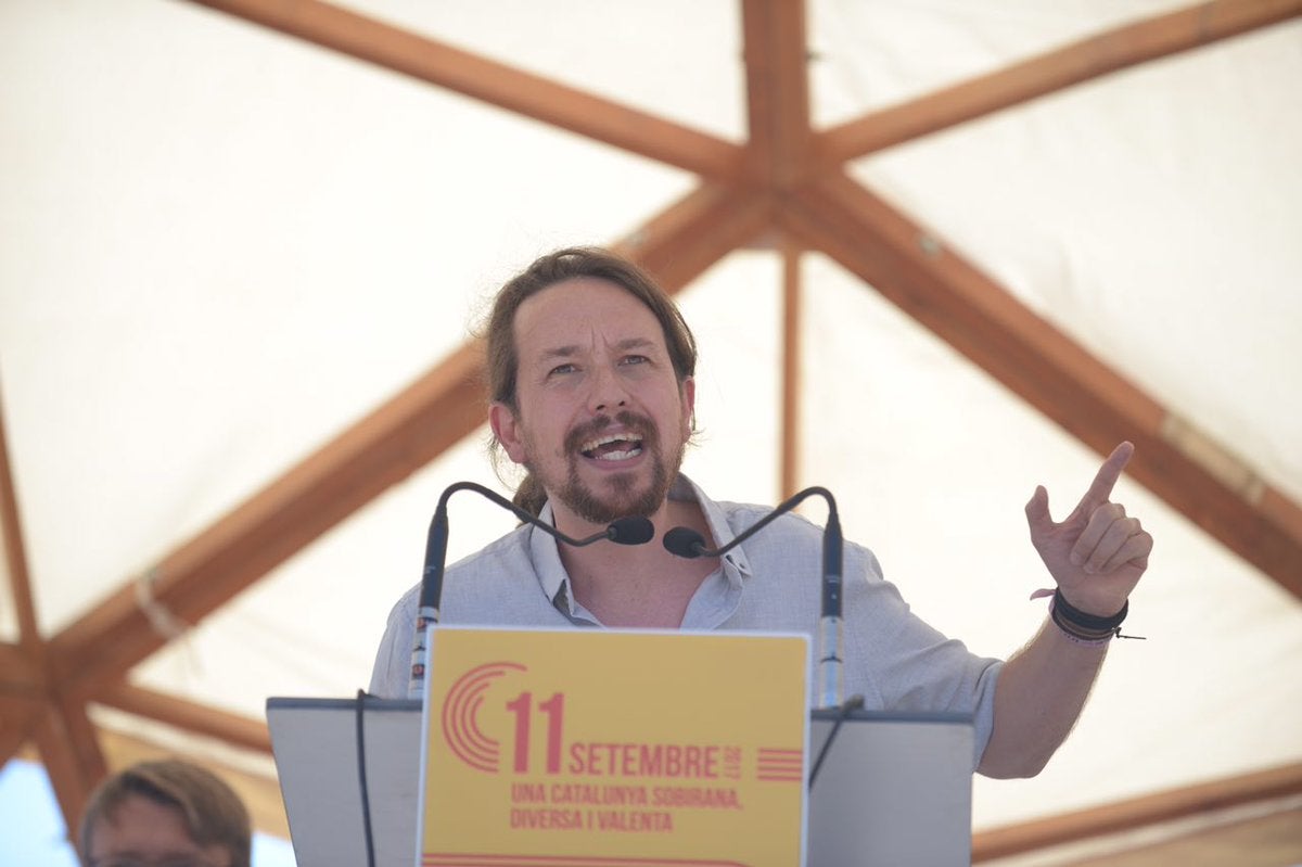 Pablo Iglesias pide una alianza entre PSOE-ERC para echar al PP y solucionar el problema catalán Pablo Iglesias pide una alianza entre PSOE-ERC para echar al PP y solucionar el problema catalán
