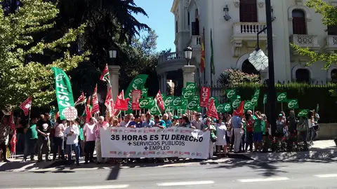 Protesta contra el aumento de la jornada laboral Protesta contra el aumento de la jornada laboral