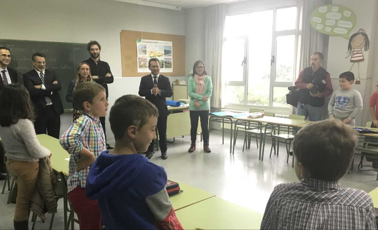 Más de Uno Asturias 12/09/2017 con Ana Fierro Más de Uno Asturias 12/09/2017 con Ana Fierro