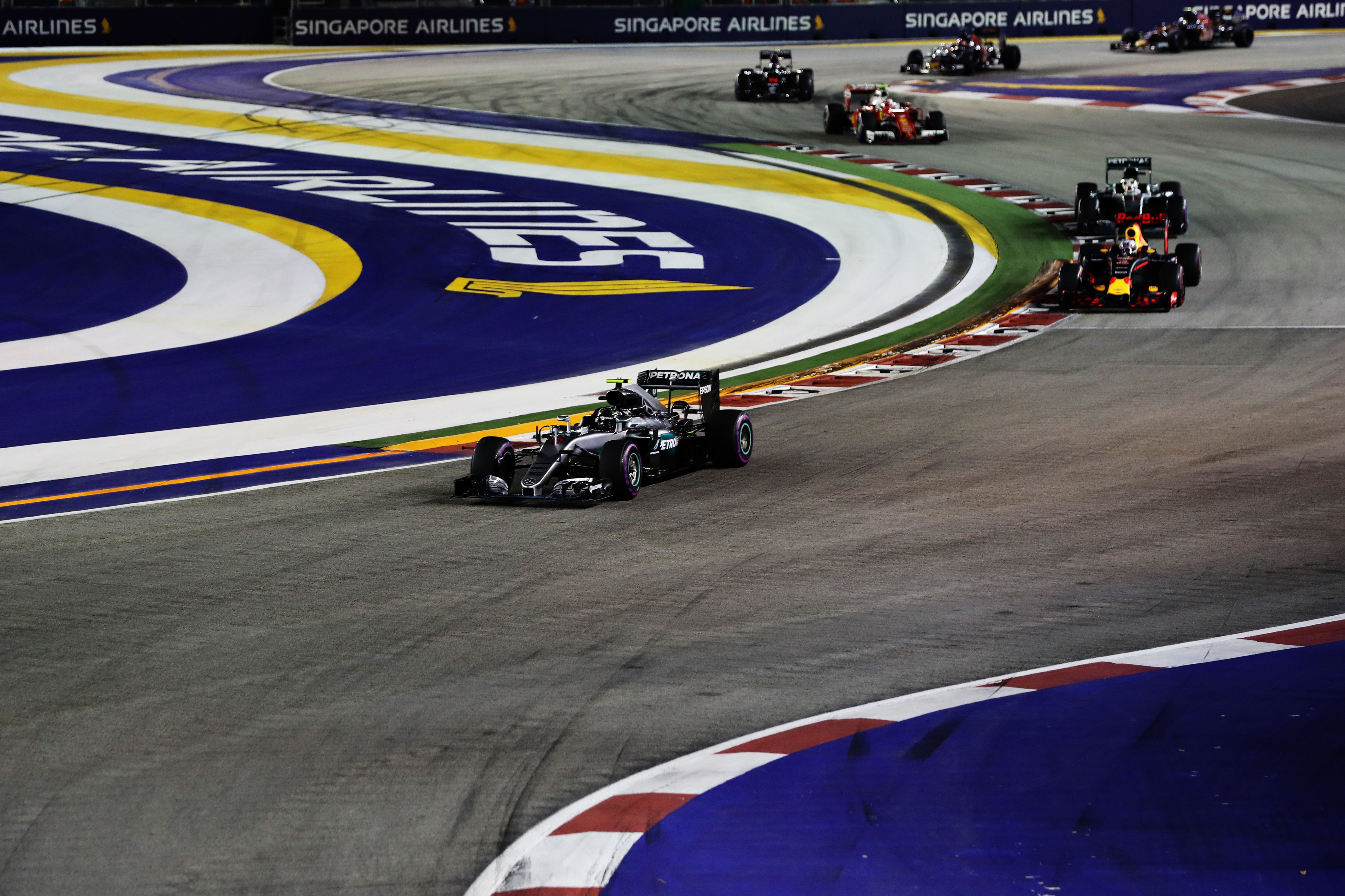 El GP de Singapur seguirá en el Mundial de Fórmula 1 hasta 2021 El GP de Singapur seguirá en el Mundial de Fórmula 1 hasta 2021