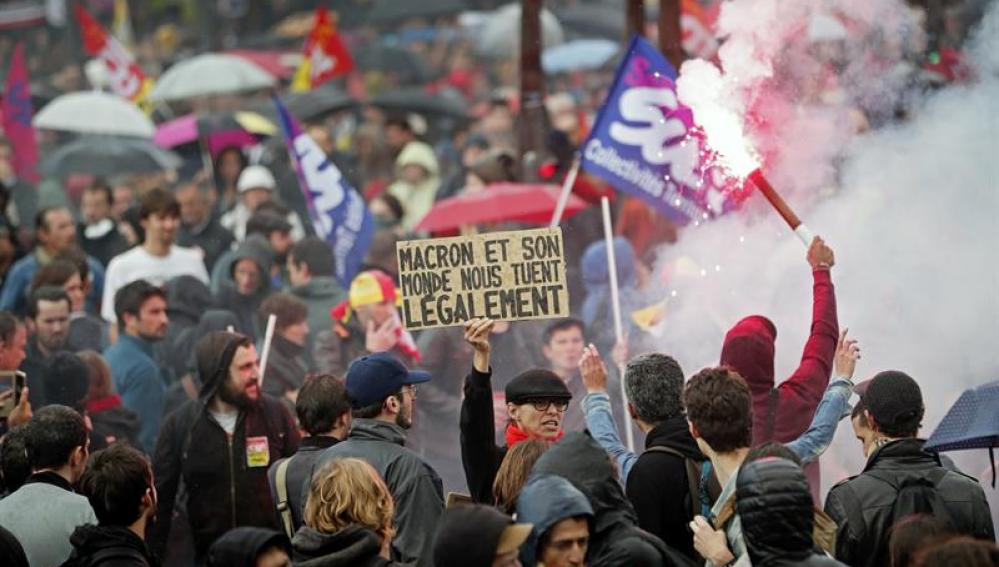 Protestas en París contra la reforma laboral de Emmanuel Macron