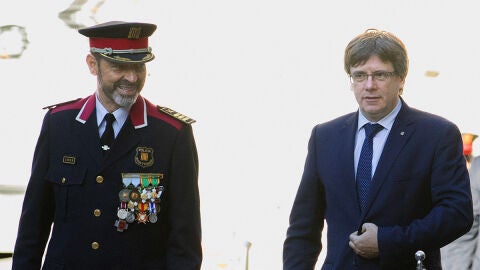Josep Llu&iacute;s Trapero y Carles Puigdemont