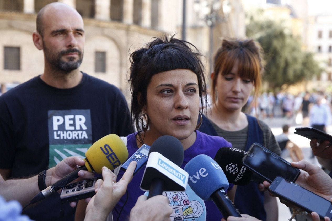 Anna Gabriel inicia su charla sobre el referéndum en Vitoria pese a la prohibición judicial Anna Gabriel inicia su charla sobre el referéndum en Vitoria pese a la prohibición judicial