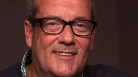 Salvador Aldeguer, actor y director de doblaje Hablamos de su nuevo libro