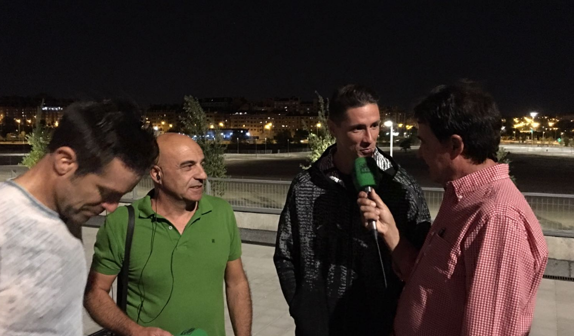 De la Morena camina con Solozábal y Torres por el Paseo de las Leyendas del Wanda Metropolitano De la Morena camina con Solozábal y Torres por el Paseo de las Leyendas del Wanda Metropolitano