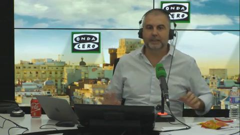 Mon&oacute;logo de Alsina: "El astuto Puig Dot Com tiene clones de la web pro refer&eacute;ndum en servidores extranjeros"