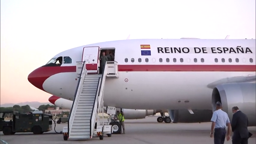 El avión con los españoles afectados por el huracán Irma en San Martín llega a Madrid El avión con los españoles afectados por el huracán Irma en San Martín llega a Madrid