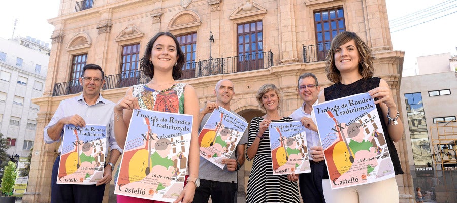 Los organizadores durante la presentación. Los organizadores durante la presentación.