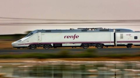 Uno de los trenes con los que opera Renfe