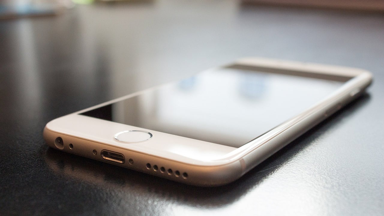 El móvil antiguo con el que puedes ganar más de 180.000 euros: es más común de lo que piensas El móvil antiguo con el que puedes ganar más de 180.000 euros: es más común de lo que piensas