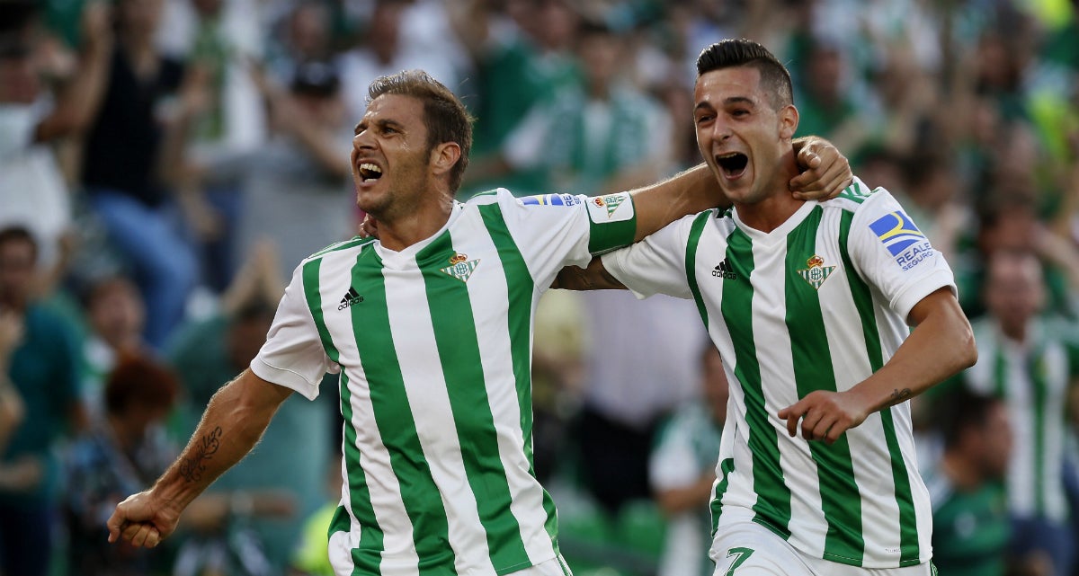 Betis 2 - 1 Deportivo | Joaquín da la segunda victoria al Betis Betis 2 - 1 Deportivo | Joaquín da la segunda victoria al Betis