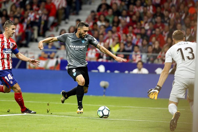 Borja Bastón: "Me hubiese hecho mucha ilusión hacer el primer gol del estadio" Borja Bastón: "Me hubiese hecho mucha ilusión hacer el primer gol del estadio"