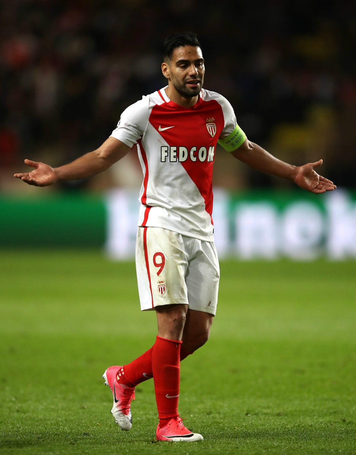 Radamel Falcao pagará una multa cercana a los 7 millones de euros tras declararse culpable de delito fiscal Radamel Falcao pagará una multa cercana a los 7 millones de euros tras declararse culpable de delito fiscal