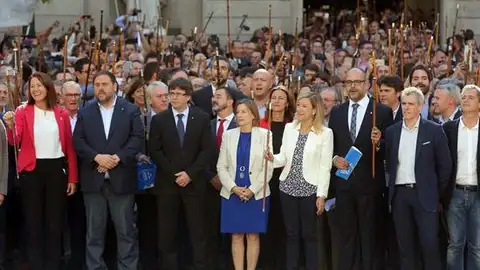 Alcaldes de Barcelona a favor del referéndum Alcaldes de Barcelona a favor del referéndum