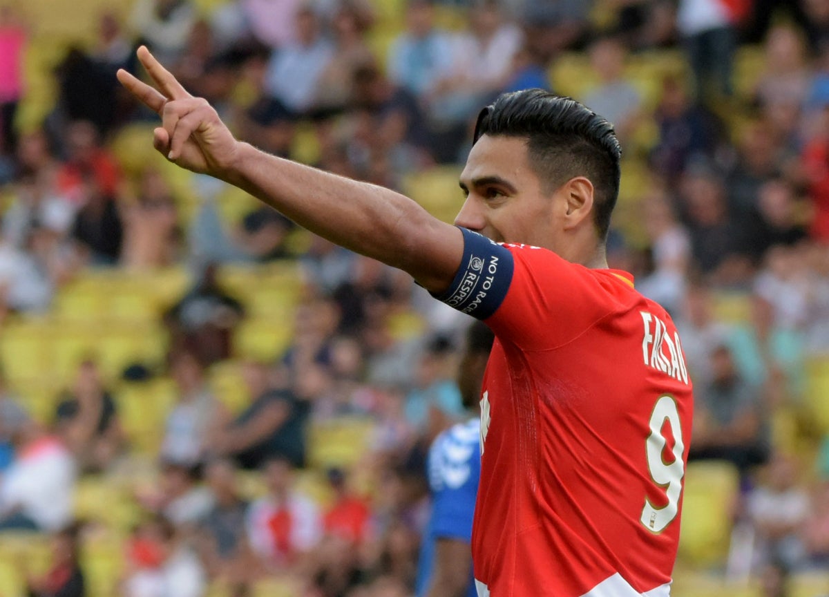 Radamel Falcao lidera con doblete y asistencia la victoria del Mónaco ante el Estrasburgo Radamel Falcao lidera con doblete y asistencia la victoria del Mónaco ante el Estrasburgo