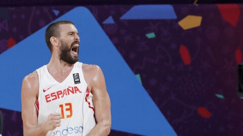 Marc Gasol celebra la victoria de la selecci&oacute;n espa&ntilde;ola de baloncesto