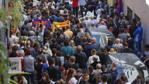 Cientos de personas asisten al acto a favor del refer&eacute;ndum soberanista en Catalu&ntilde;a