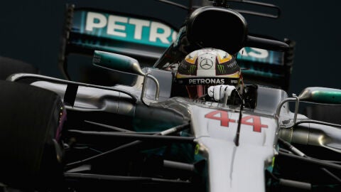 Lewis Hamilton, en su monoplaza