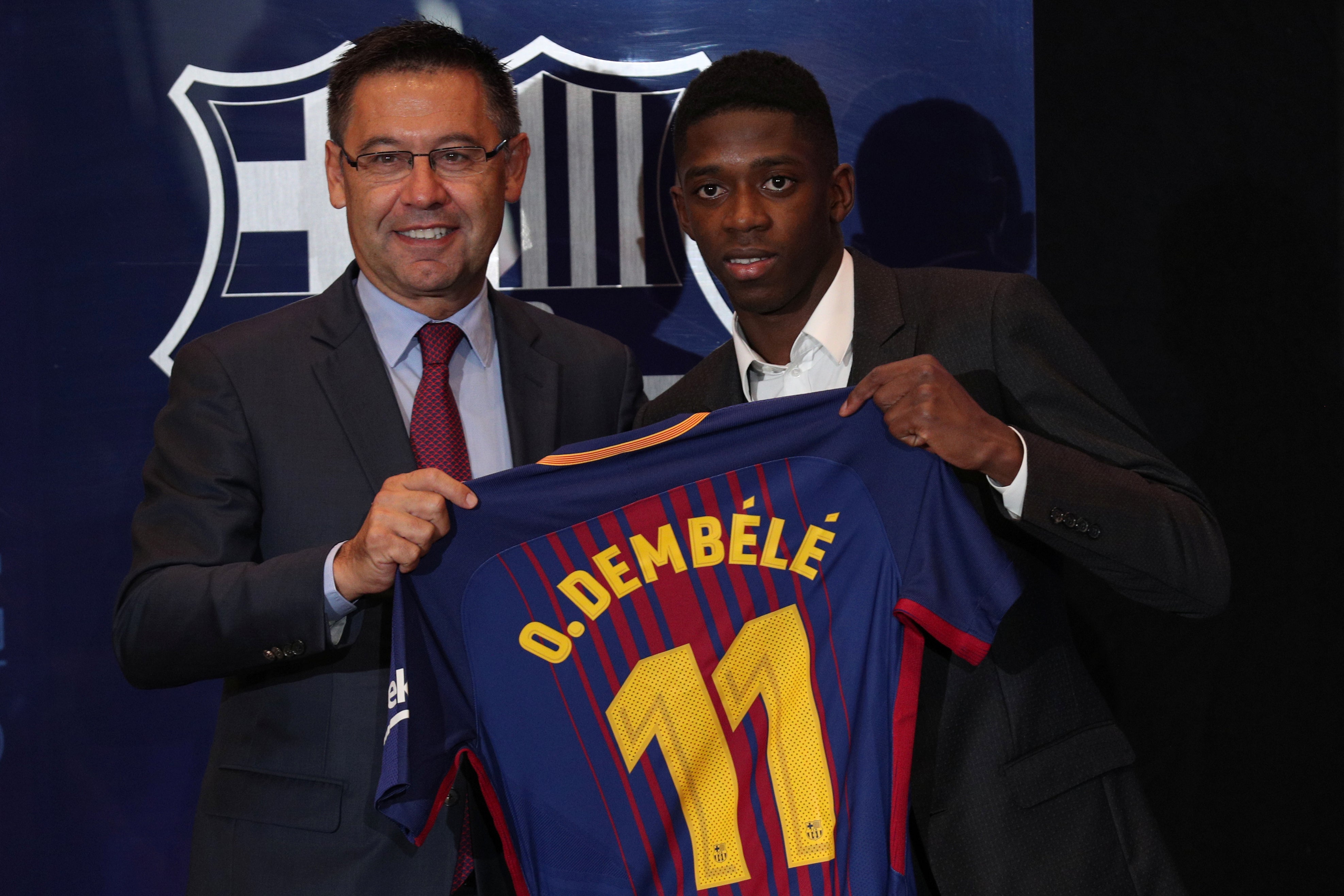 Los detalles del contrato de Dembelé: 12 millones de salario y unos extras 'especiales' Los detalles del contrato de Dembelé: 12 millones de salario y unos extras 'especiales'