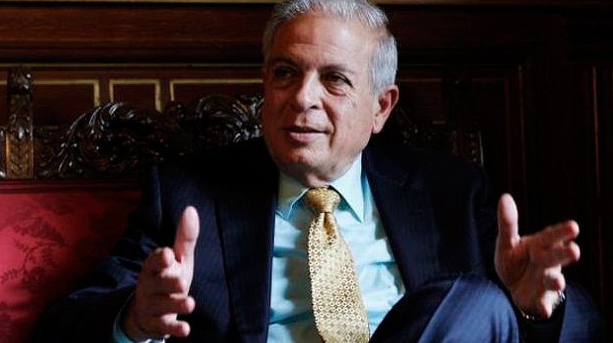 Alcalde de Miami, tras el huracán: "Es incuestionable que están ocurriendo cambios en la naturaleza" Alcalde de Miami, tras el huracán: "Es incuestionable que están ocurriendo cambios en la naturaleza"