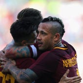 Los jugadores de la Roma celebran uno de los goles ante el Udinese