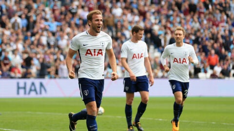 Kane celebra un gol con el Tottenham