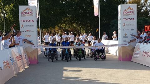 Primera milla solidaria en el reto #rompetusbarreras