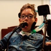 Miguel, un niño de 9 años con miopatía nemalimica