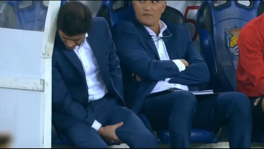 La 'lesión' de Marcelino celebrando el gol de Zaza: le dio un tirón en el muslo La 'lesión' de Marcelino celebrando el gol de Zaza: le dio un tirón en el muslo