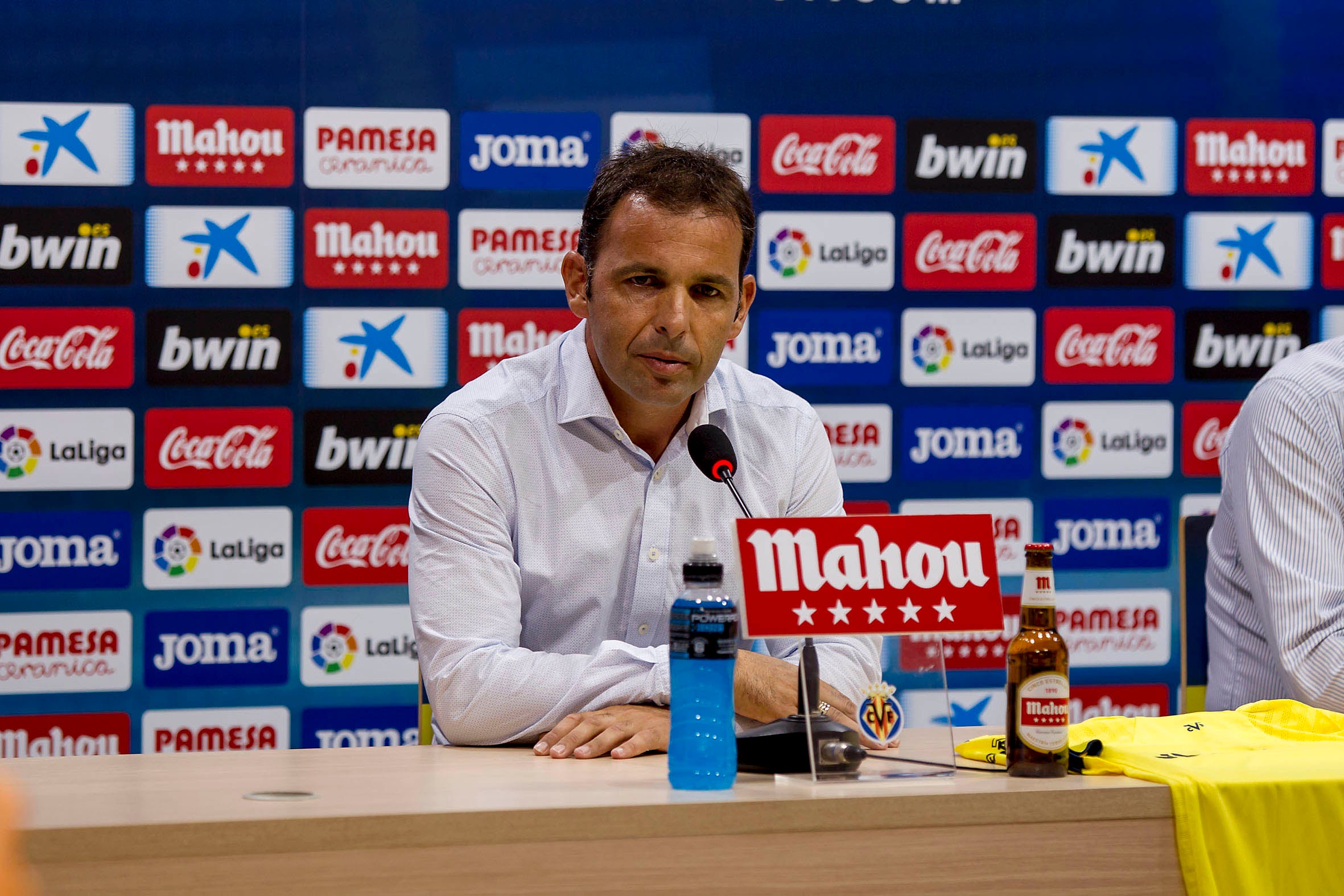 Javi Calleja: "He intentado que tengamos más el balón y presionar más en campo contrario" Javi Calleja: "He intentado que tengamos más el balón y presionar más en campo contrario"