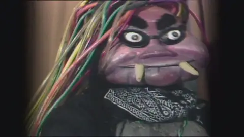 ‘La bola de cristal’ y ‘La Bruja Avería’, lo más recordado de la televisión de los 80 ‘La bola de cristal’ y ‘La Bruja Avería’, lo más recordado de la televisión de los 80