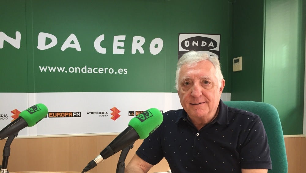 El empresario ilicitano José Luis Maruenda, en los estudios de Onda Cero Elche.