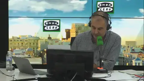 Monólogo de Alsina: "Los 100 metros que van de las urnas a las calles separan el referéndum de la performance" Monólogo de Alsina: "Los 100 metros que van de las urnas a las calles separan el referéndum de la performance"