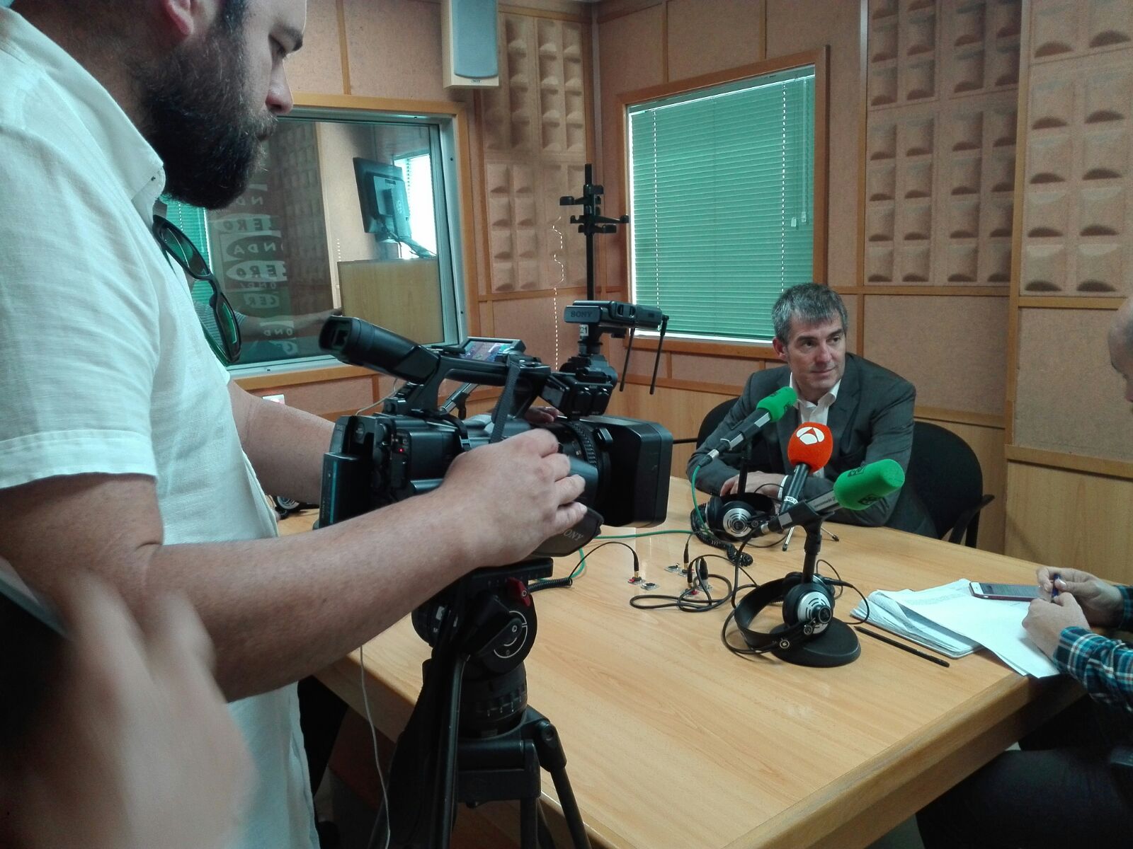 Fernando Clavijo: "Me preocupa más lo que pueda pasar después del 1-O que lo que pase ese día" Fernando Clavijo: "Me preocupa más lo que pueda pasar después del 1-O que lo que pase ese día"