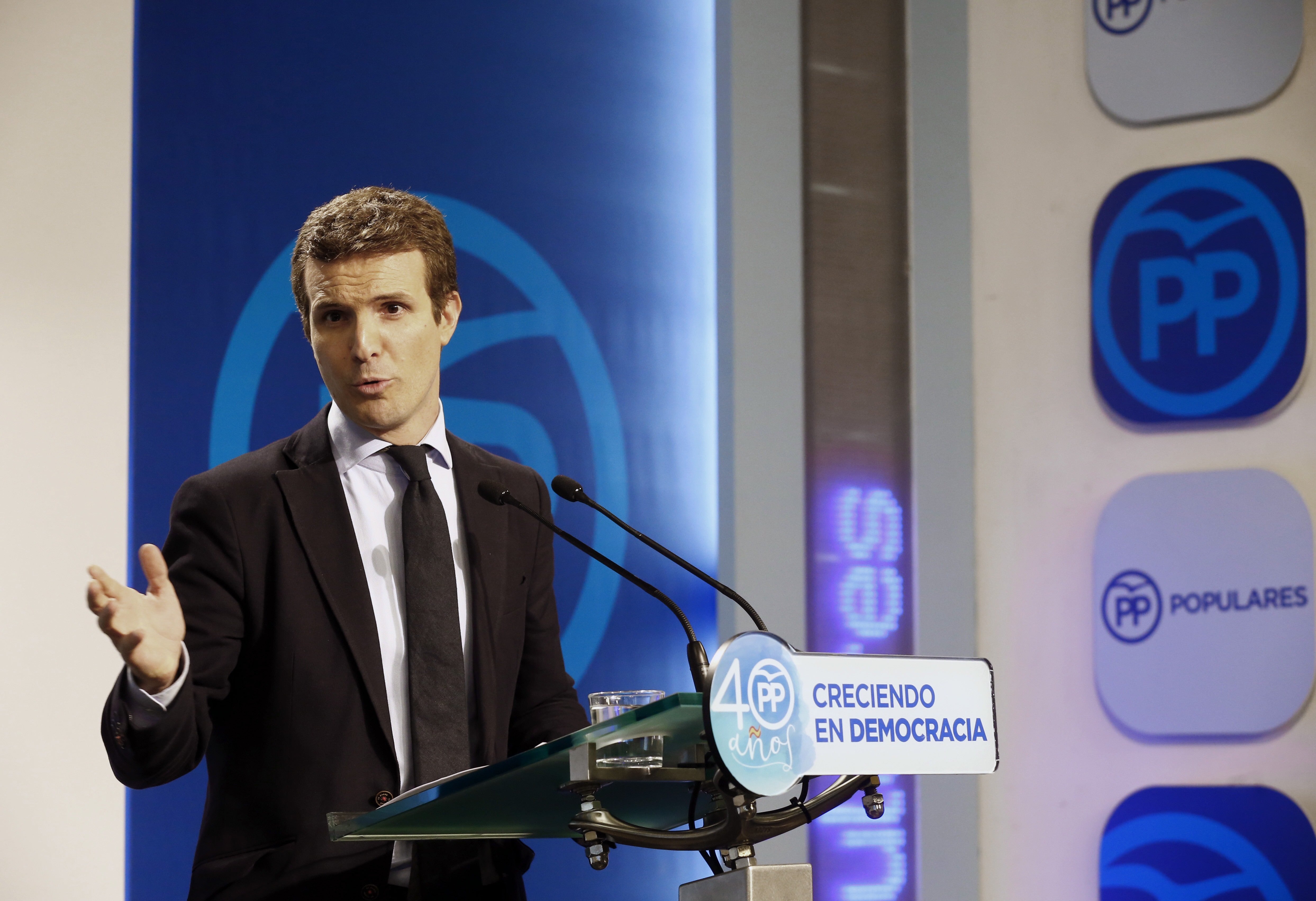 Pablo Casado muestra toda la documentación de su máster, que hizo para un doctorado Pablo Casado muestra toda la documentación de su máster, que hizo para un doctorado