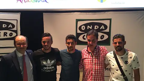 José Ramón de La Morena junto a Pepe Castro, Pablo Sarabia, Jesús Navas y Nolito José Ramón de La Morena junto a Pepe Castro, Pablo Sarabia, Jesús Navas y Nolito