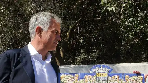 Jose Mourinho, inaugura una Avenida que lleva su nombre. Jose Mourinho, inaugura una avenida que lleva su nombre.