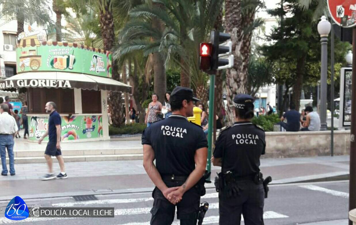 Detenido el presunto autor del apuñalamiento de dos jóvenes en el centro de Elche Detenido el presunto autor del apuñalamiento de dos jóvenes en el centro de Elche