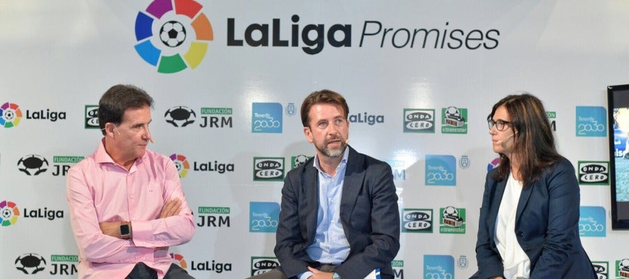 José Ramón de La Morena junto a Carlos Alonso, Presidente del Cabildo de Tenerife y Cristina Sánchez, miembro de LaLiga José Ramón de La Morena junto a Carlos Alonso, Presidente del Cabildo de Tenerife y Cristina Sánchez, miembro de LaLiga