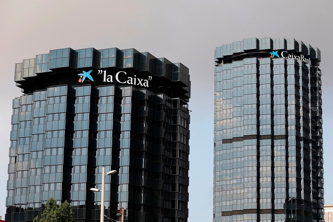 CaixaBank ve definitivo el traslado de la sede y admite la salida "moderada" de los depósitos CaixaBank ve definitivo el traslado de la sede y admite la salida "moderada" de los depósitos
