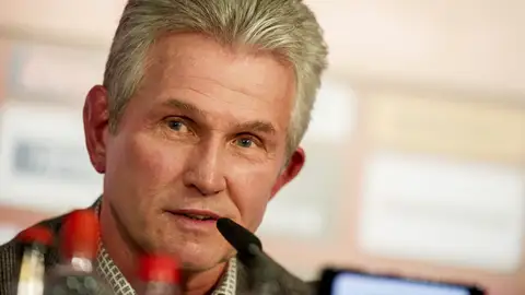 Jupp Heynckes, en una rueda de prensa en su anterior etapa en el Bayern (Archivo) Jupp Heynckes, en una rueda de prensa en su anterior etapa en el Bayern (Archivo)