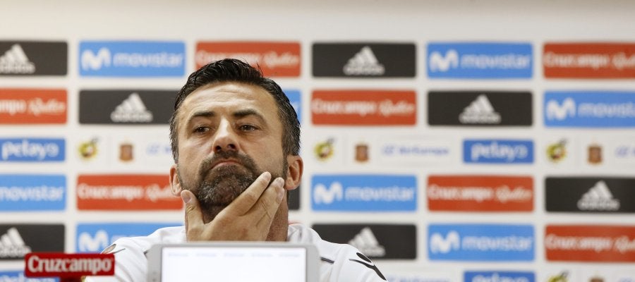 Panucci, durante la rueda de prensa Panucci, durante la rueda de prensa