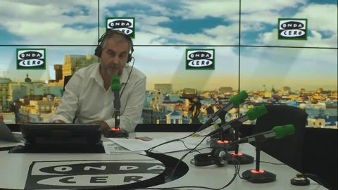Mon&oacute;logo de Alsina: "El Govern no s&oacute;lo est&aacute; preocupado, est&aacute; enfermo de v&eacute;rtigo"