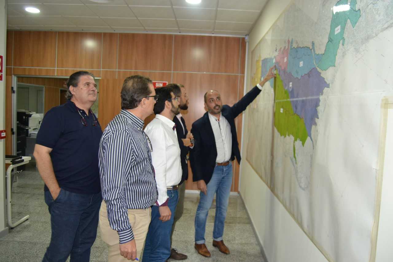 C’s se compromete con Riegos de Levante a llevar la falta de agua al Congreso de los Diputados C’s se compromete con Riegos de Levante a llevar la falta de agua al Congreso de los Diputados