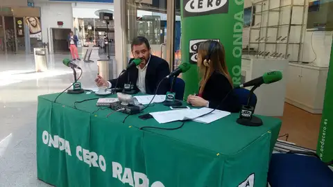 Andrés Bahillo, gerente centro Comercial Pontiñas y de Ocio Gadis Pontevedra en la Onda