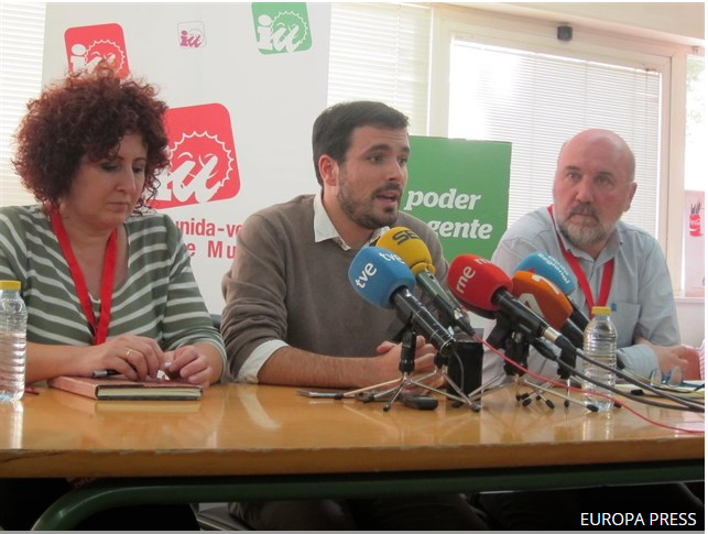 Un funcionario de Moratalla a la concejal de IU, Candi Marín: "Me estás haciendo la vida imposible...me siento acosado" Un funcionario de Moratalla a la concejal de IU, Candi Marín: "Me estás haciendo la vida imposible...me siento acosado"