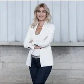 Sandra Golpe, presentadora de Antena 3 Noticias Sandra Golpe, presentadora de Antena 3 Noticias