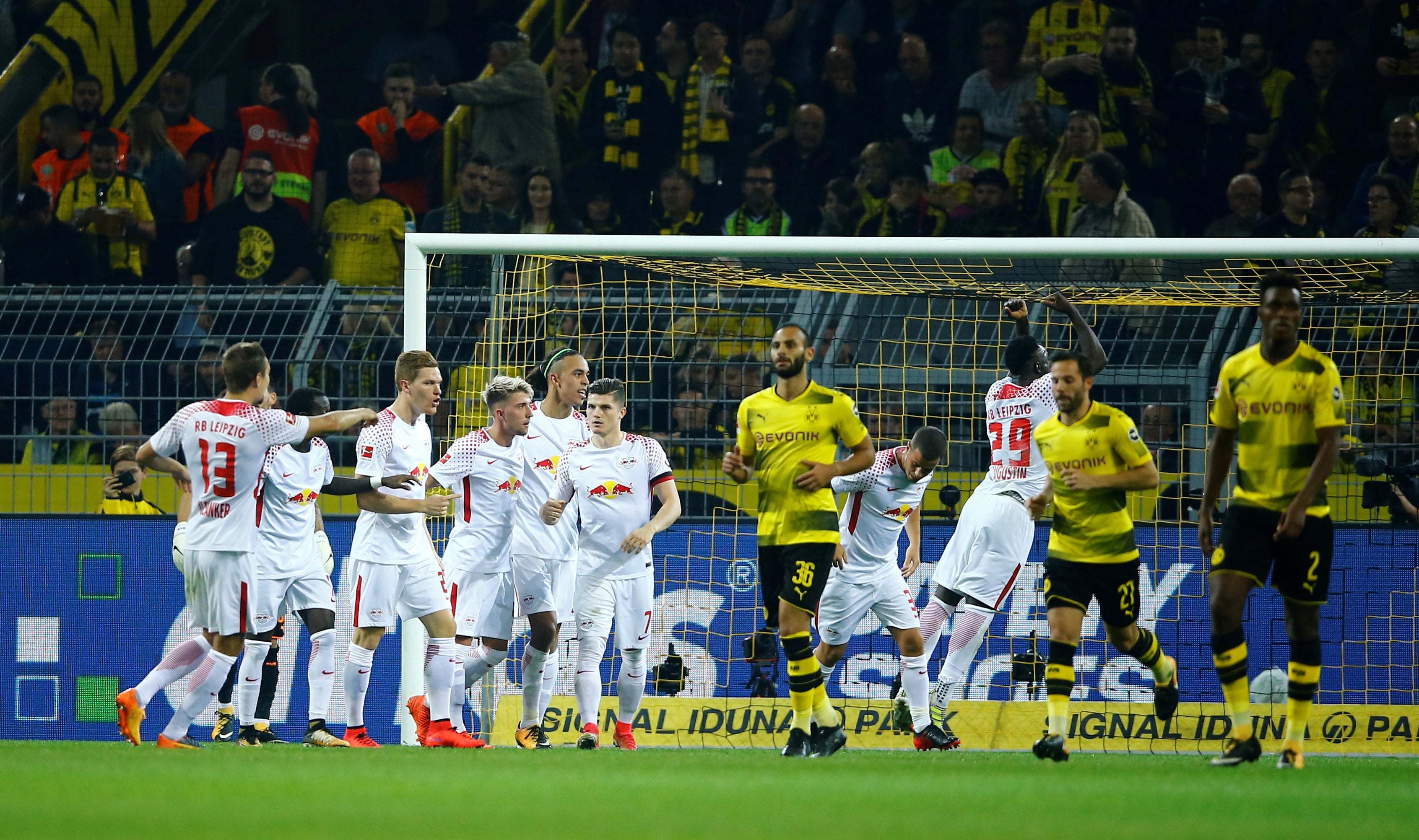 El Leipzig acaba con la condición de invicto del Dortmund en Bundesliga El Leipzig acaba con la condición de invicto del Dortmund en Bundesliga