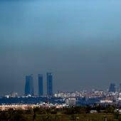 Vista de Madrid cubierta por una 'boina' de contaminación