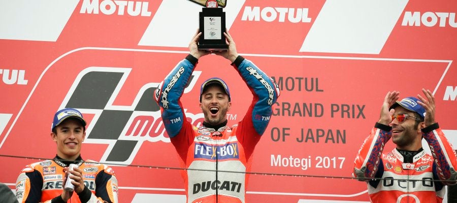 Dovizioso se impuso en el GP de Japón, por delante de Marc Márquez y de Danilo Petrucci. Dovizioso se impuso en el GP de Japón, por delante de Marc Márquez y de Danilo Petrucci.